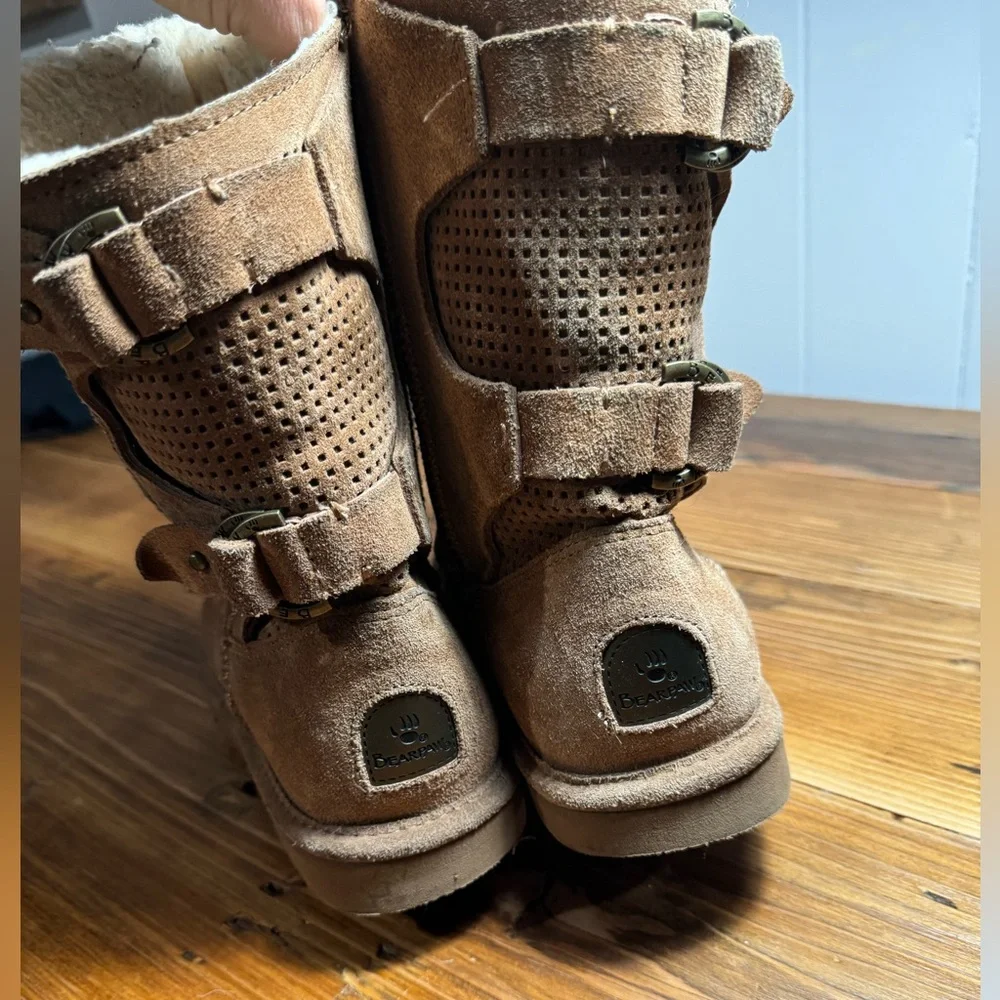 Bearpaw Womens Clara Suede Hickory Sheepskin Mid Height Cozy Winter Boots Size 8